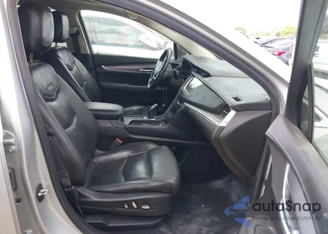 2019 Cadillac Xt5 Premium Luxury z USA, uszkodzony, nr VIN 1GYKNERS5KZ242559